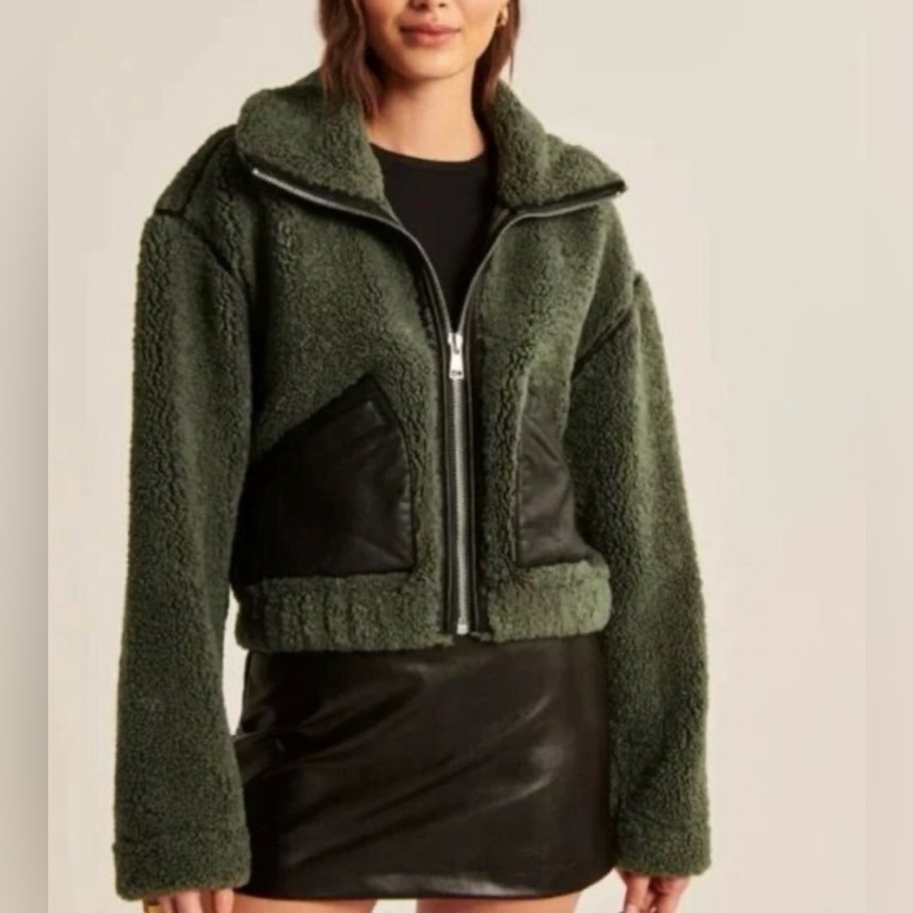 Abercrombie & Fitch Olive Green Cropped Sherpa Aviator Jacket
